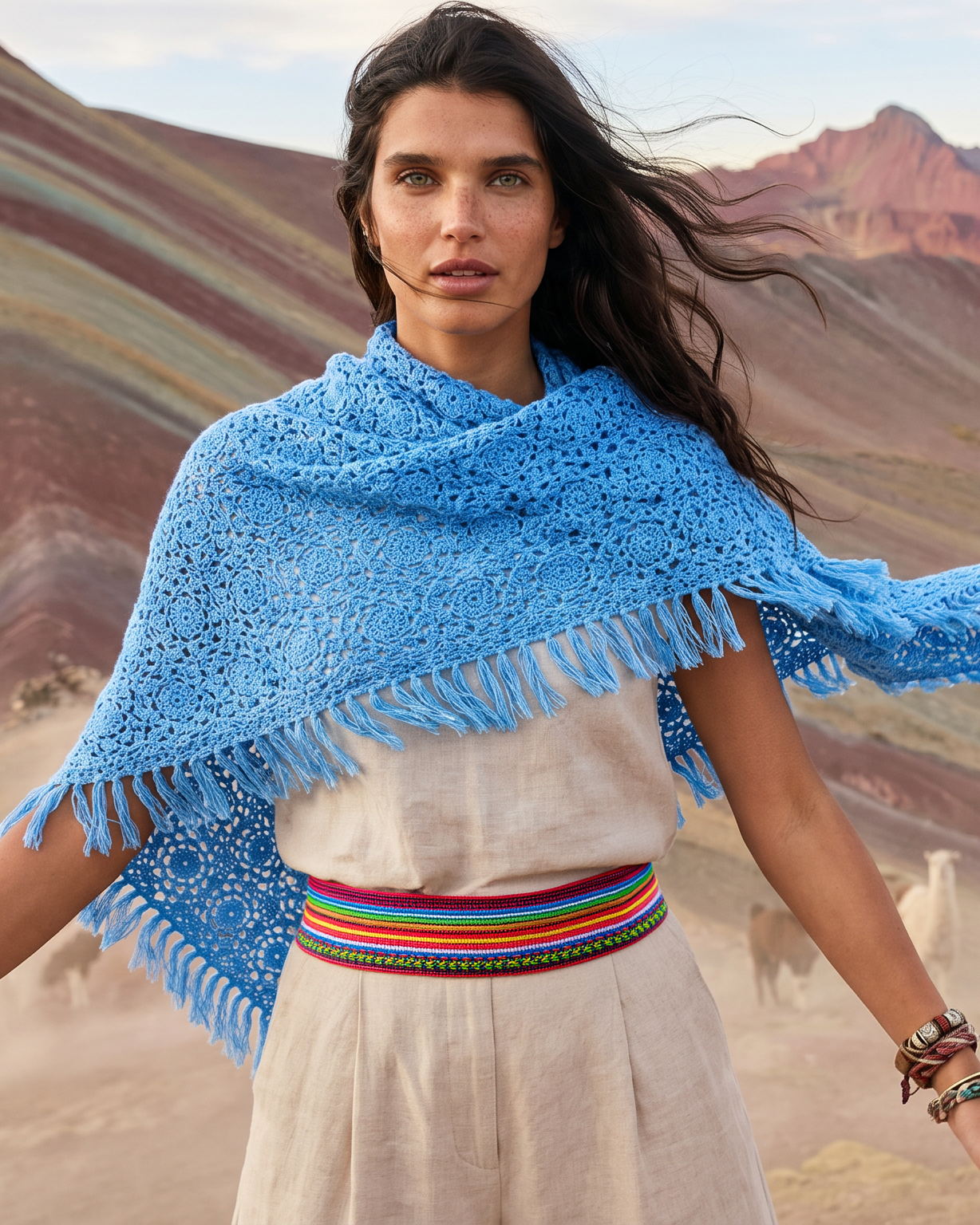 Handgehäkelter blauer Cashmere-Schal LAPAZ von EMAAL CASHMERE#Farbe_ hellblau