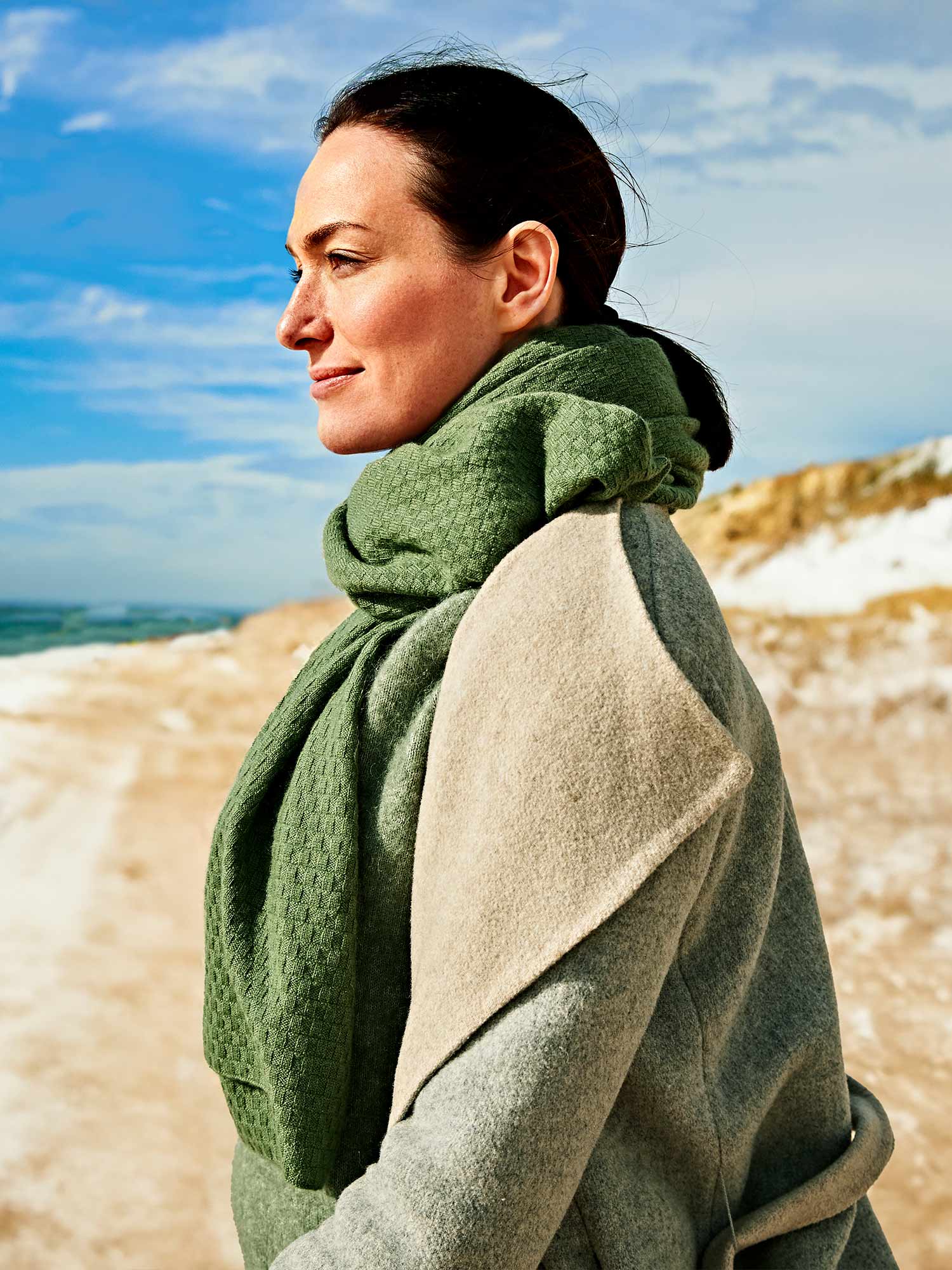 SYLT in Dunkelgrün – Damen-Cashmere für Waldtöne, Reise und Alltag#Farbe_dunkelgrün