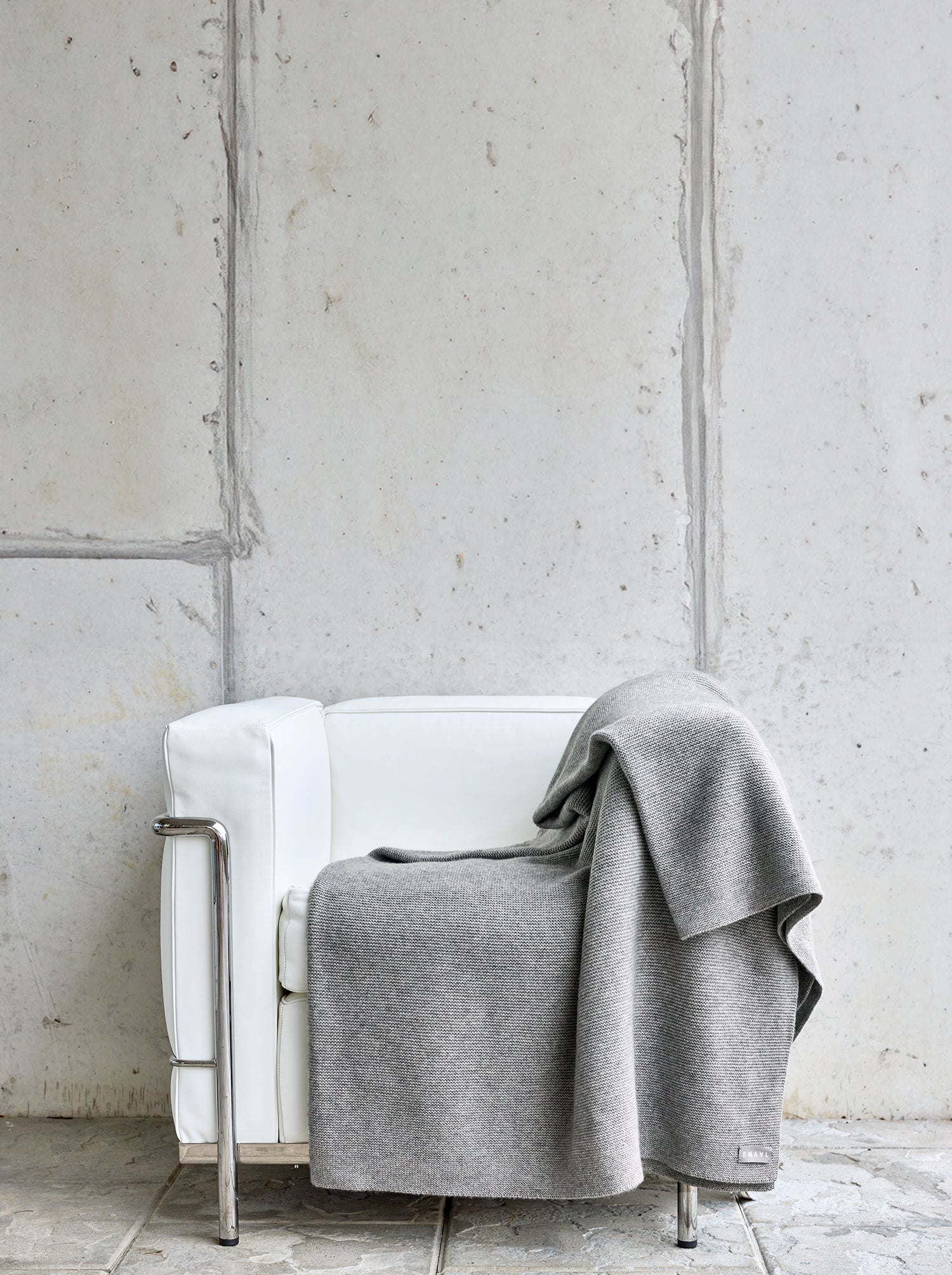 Roma Kaschmirdecke hellgrau – 100% Kaschmir | EMAAL CASHMERE#Farbe_hellgrau