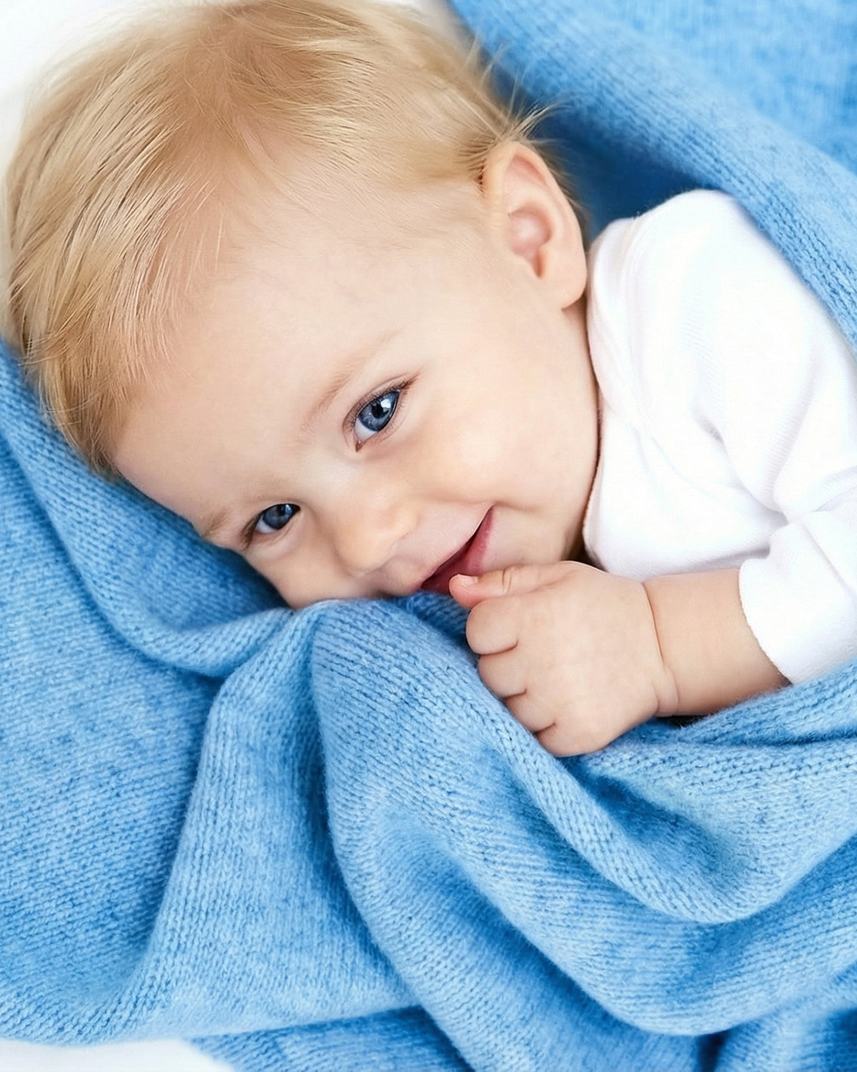 Capri Kaschmirdecke Baby hellblau – 100% Kaschmir | EMAAL CASHMERE#Farbe_hellblau