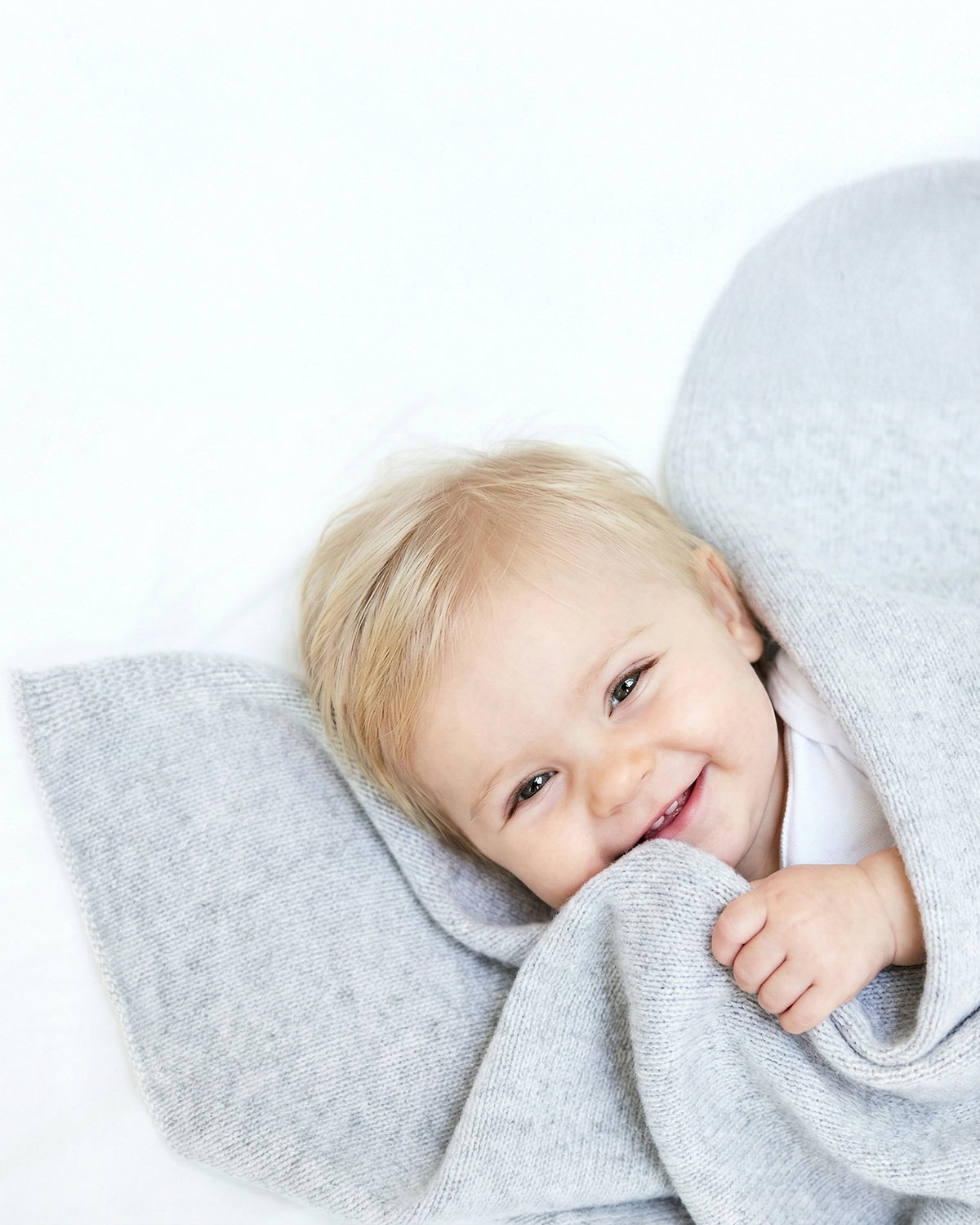 Capri Kaschmirdecke Baby hellgrau – 100% Kaschmir | EMAAL CASHMERE#Farbe_hellgrau