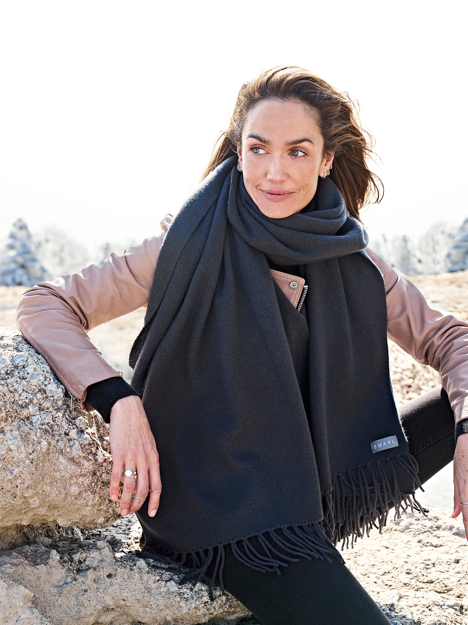 Lissabon Kaschmirschal Damen dunkelgrau – 100% Kaschmir | EMAAL CASHMERE#Farbe_dunkelgrau