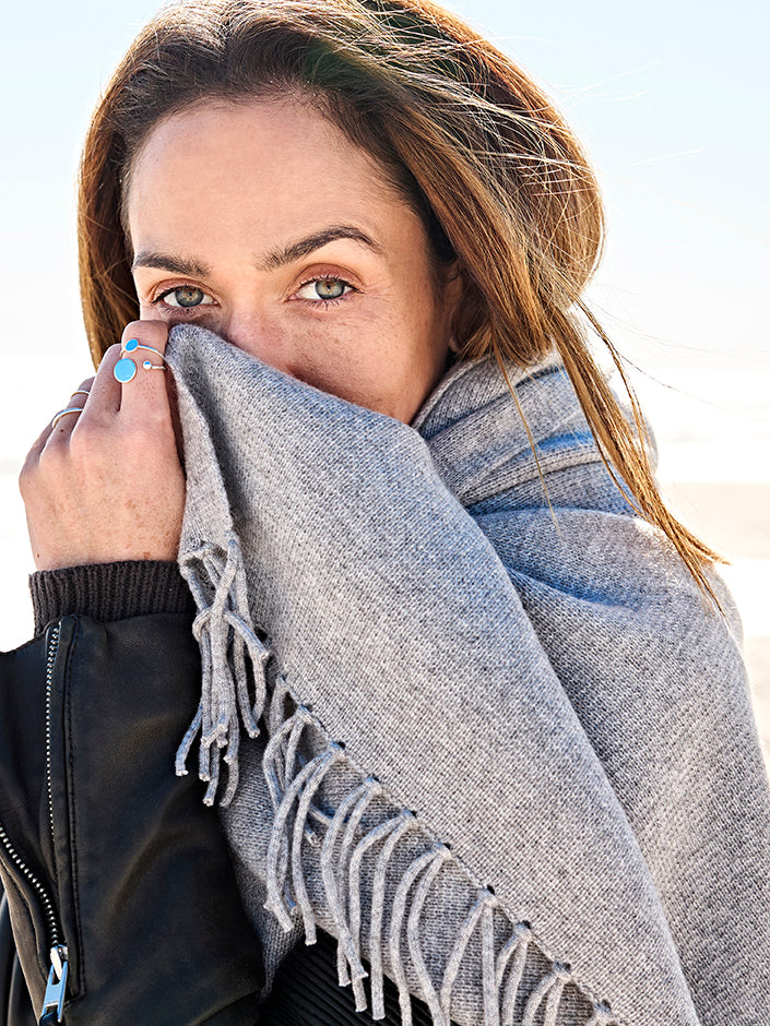 Lissabon Kaschmirschal Damen hellgrau – 100% Kaschmir | EMAAL CASHMERE#Farbe_hellgrau