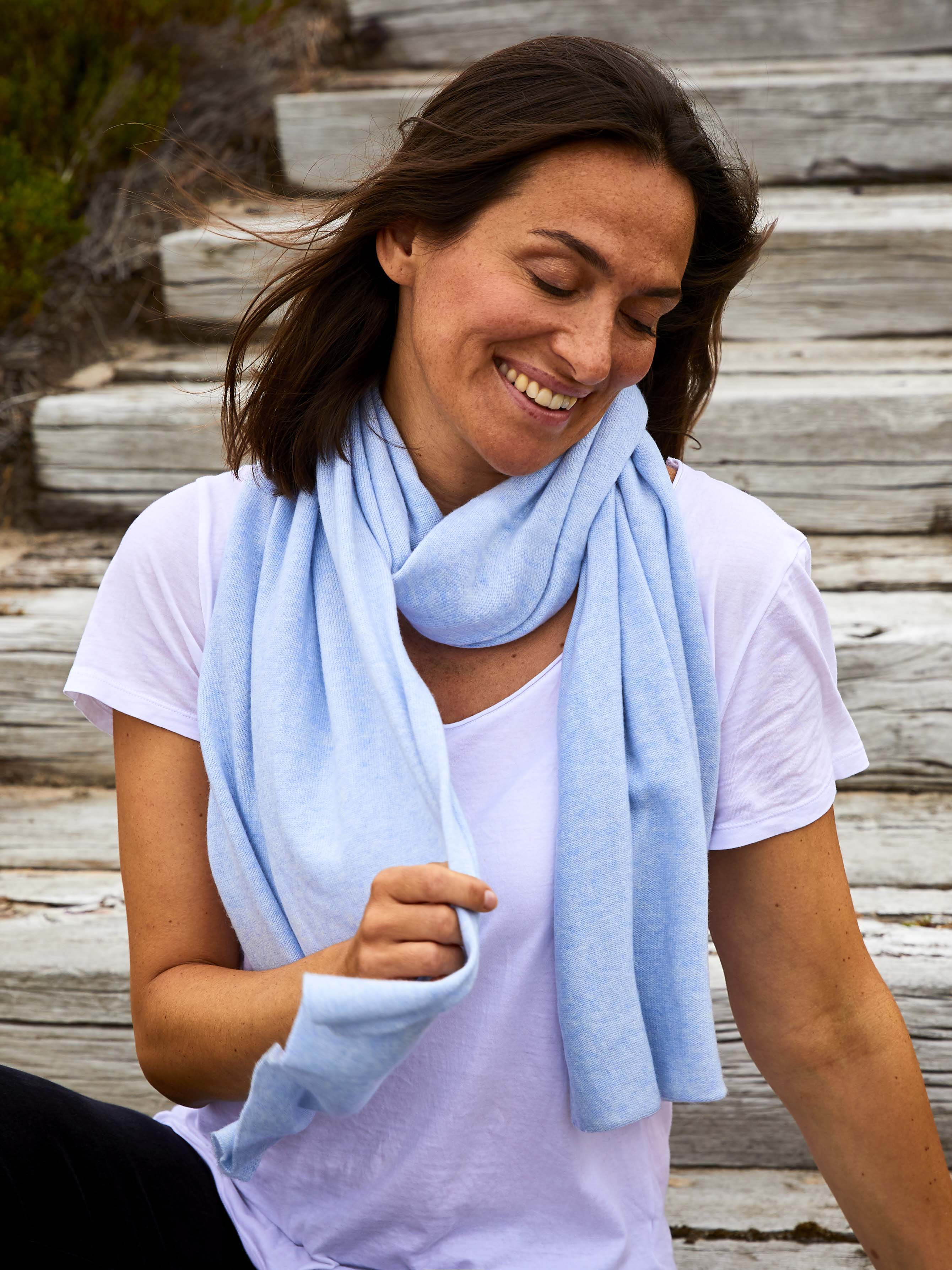 London Kaschmirschal Damen hellblau – 100% Kaschmir | EMAAL CASHMERE#Farbe_hellblau