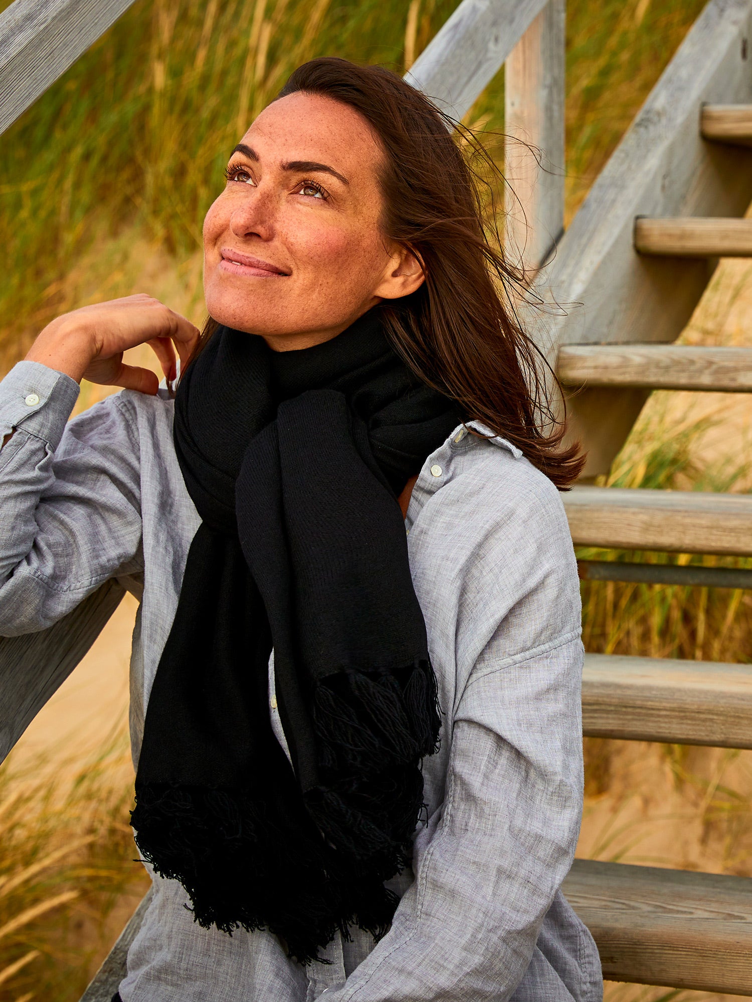 MILANO Schal aus 100% Kaschmir – zeitloses Accessoire von EMAAL CASHMERE#Farbe_schwarz