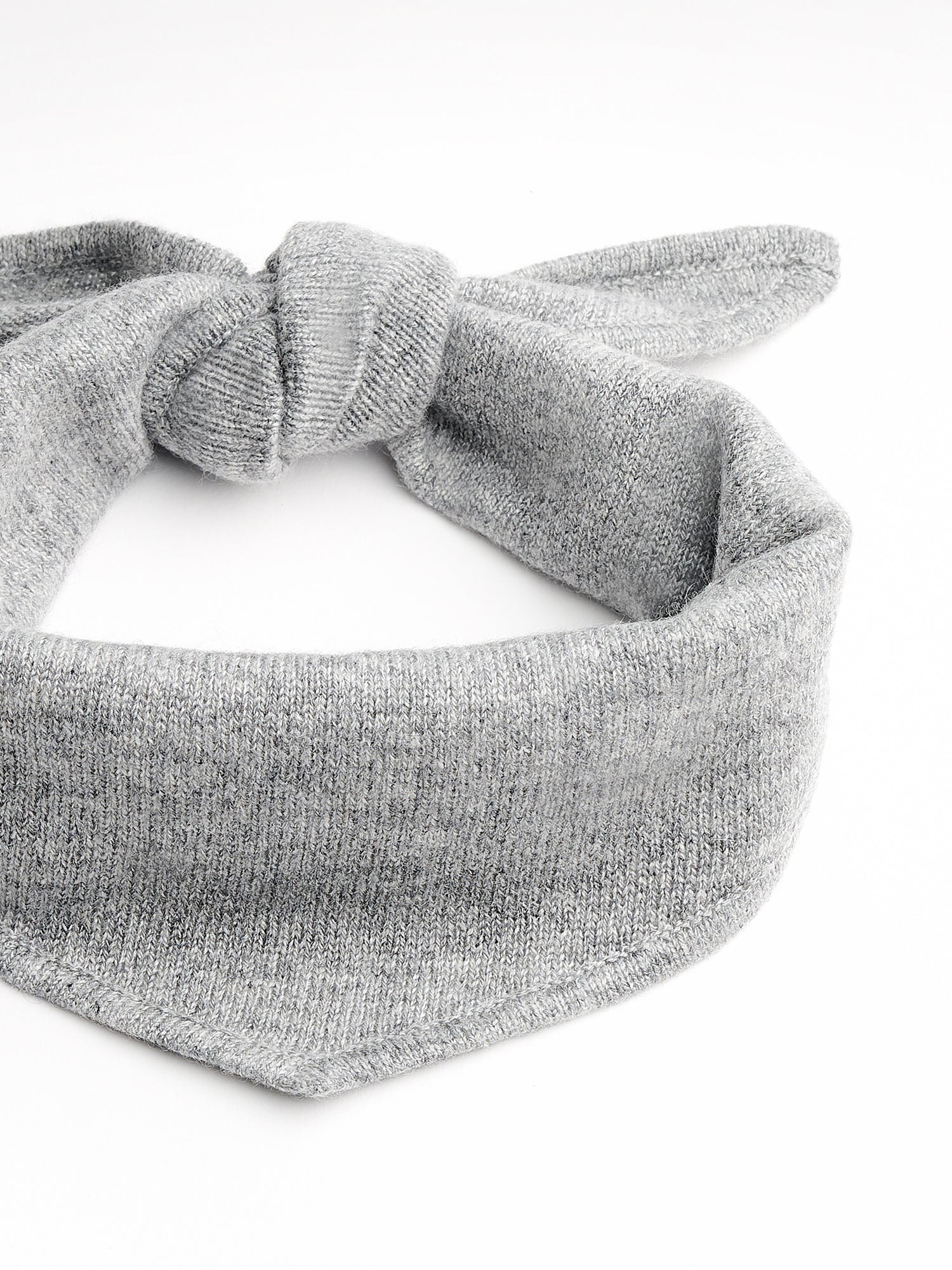 New York Kaschmirdreieck Damen hellgrau – 100% Kaschmir | EMAAL CASHMERE#Farbe_hellgrau