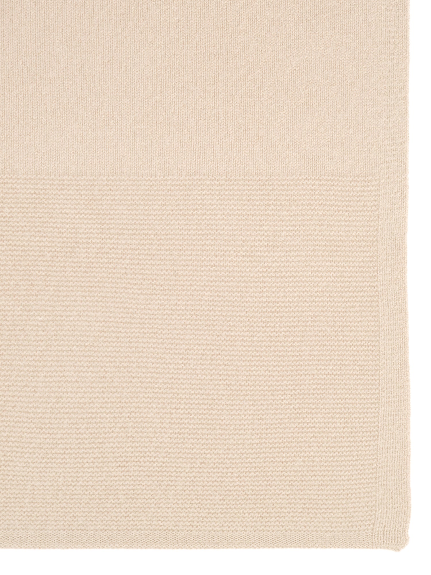 Detail des cremefarbenen OSLO Schals mit softer Cashmere-Oberfläche#Farbe_creme