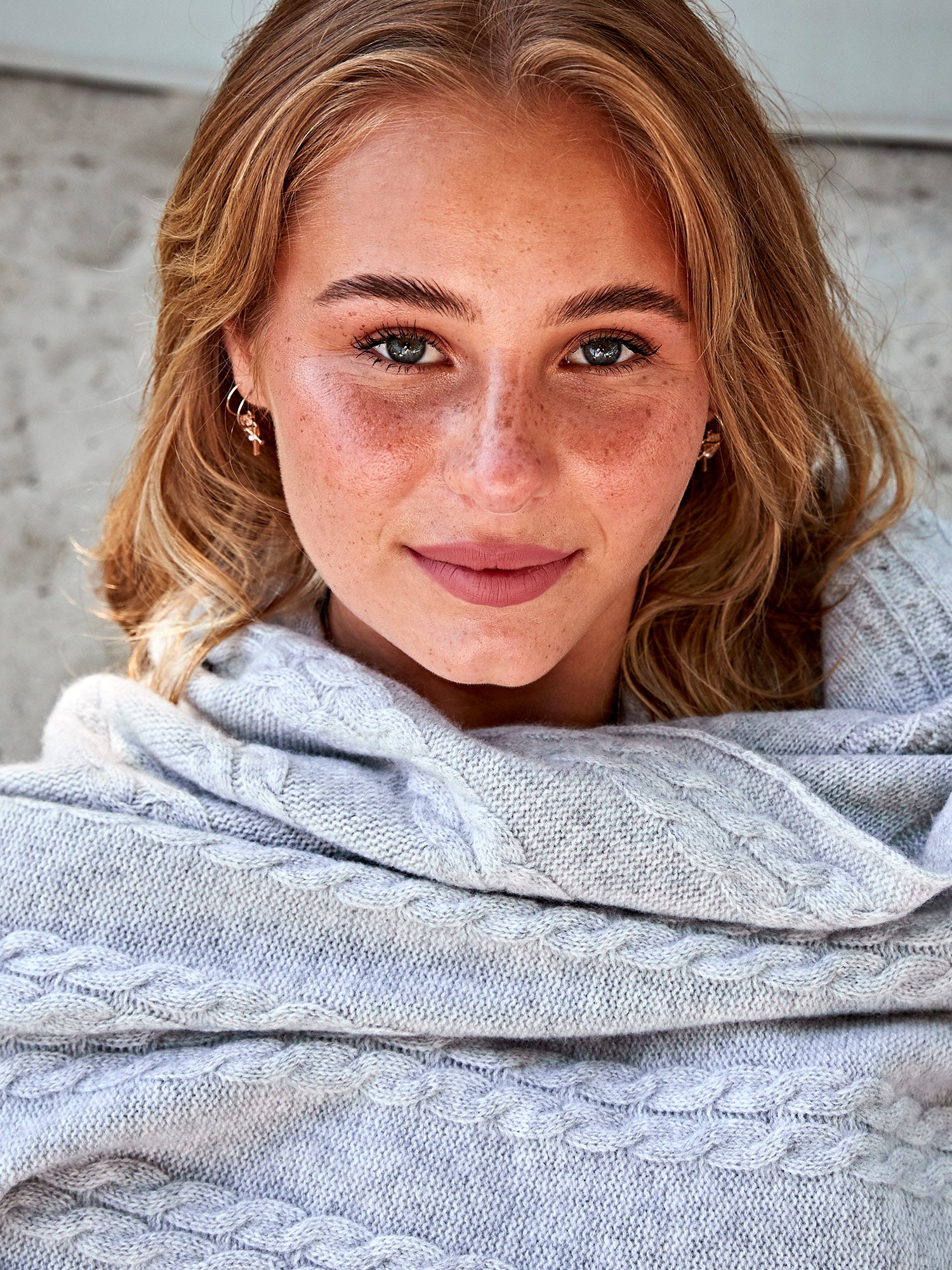 Reykjavik Kaschmirschal Damen hellgrau – 100% Kaschmir | EMAAL CASHMERE#Farbe_hellgrau